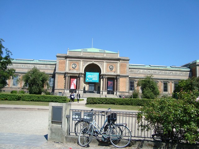 国立美術館。